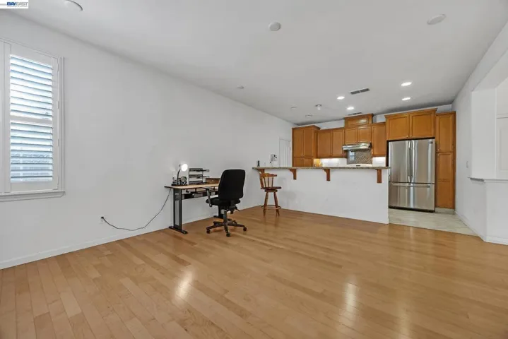 156 W Moraga St, Mountain House, California 95391-1183