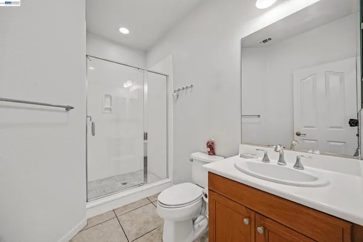 156 W Moraga St, Mountain House, California 95391-1183