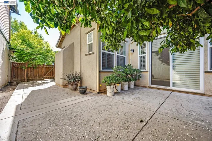 156 W Moraga St, Mountain House, California 95391-1183