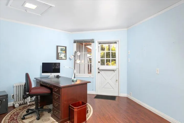 3rd bedroom currently used as office