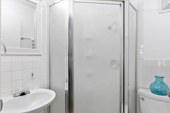 3rd bedroom full bath