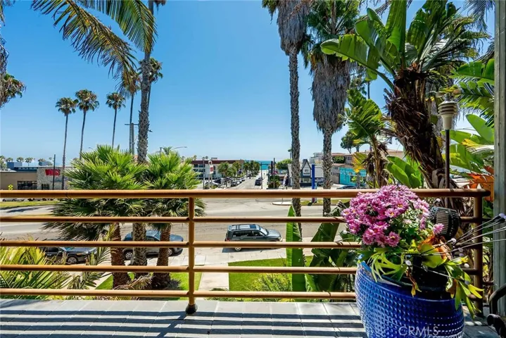 3811 E Livingston Drive 1, Long Beach, California 90803