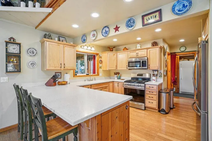 12-web-or-mls-Skyline Way-S1703-014