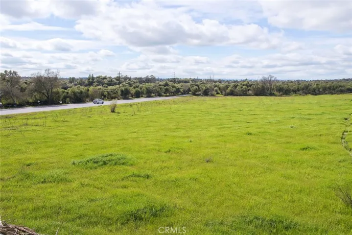 Image enhanced using AI technology. This is a real photograph of the property.