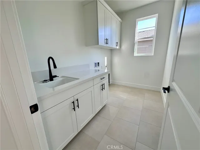 250 Memphis Belle Way, San Luis Obispo, California 93401