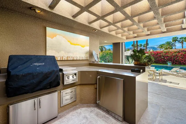 12-web-or-mls-JJFox_OPMG_0326_012