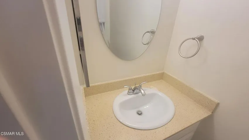 20251003_101230