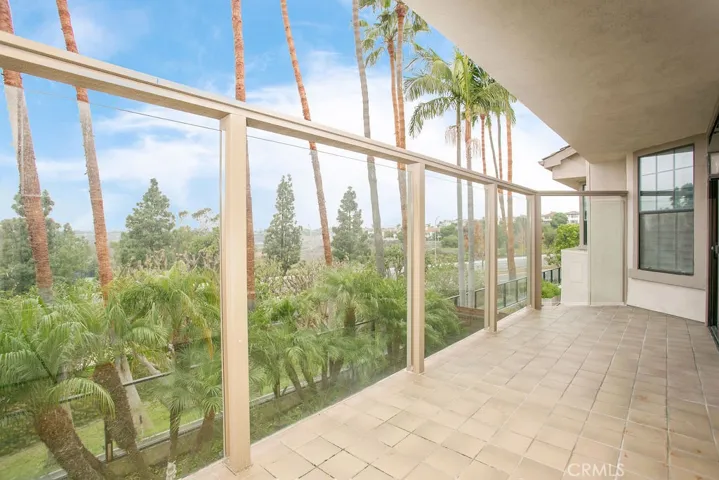 99 Ocean Vista, Newport Beach, California 92660