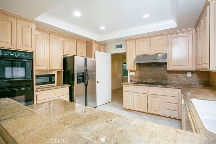 99 Ocean Vista, Newport Beach, California 92660