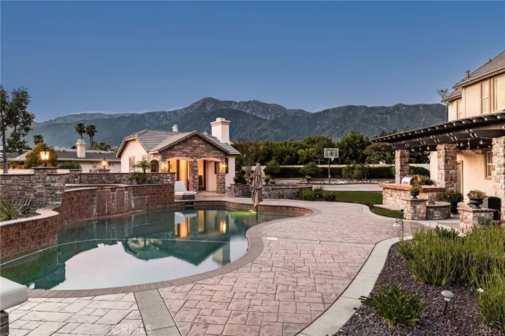 6364 Hidden Brook, Rancho Cucamonga, California 91739