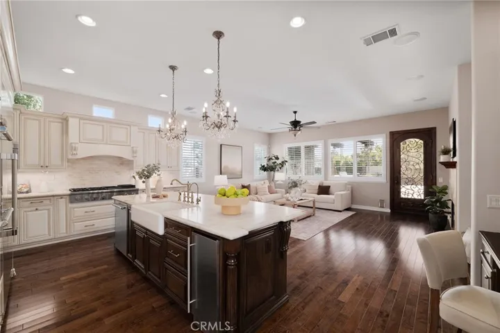 6364 Hidden Brook, Rancho Cucamonga, California 91739