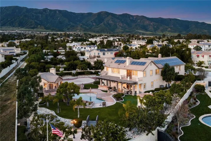 6364 Hidden Brook, Rancho Cucamonga, California 91739