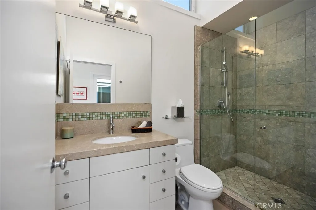 3rd en-suite bath