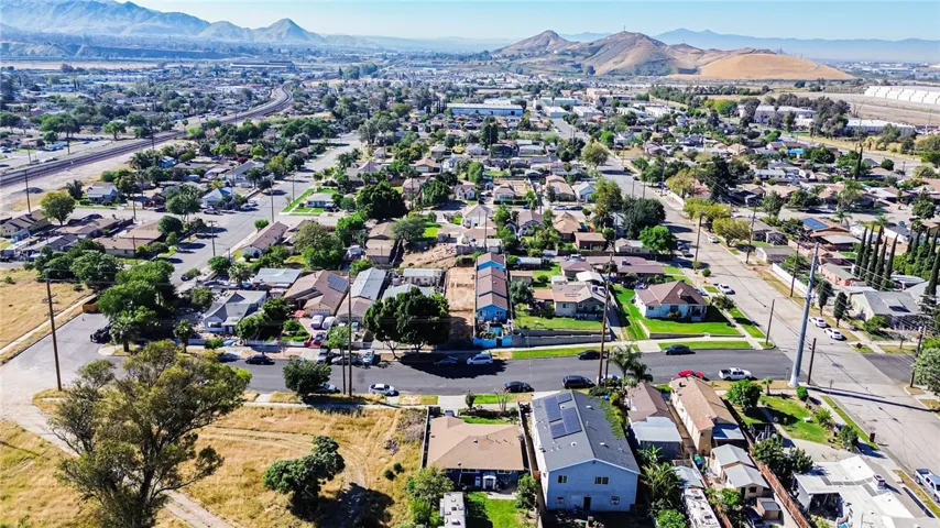 454 K, Colton, California 92324