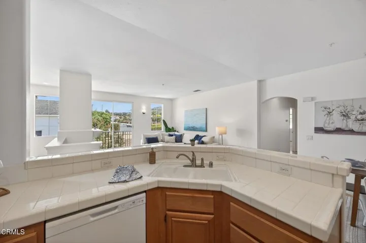 Kitchen counter