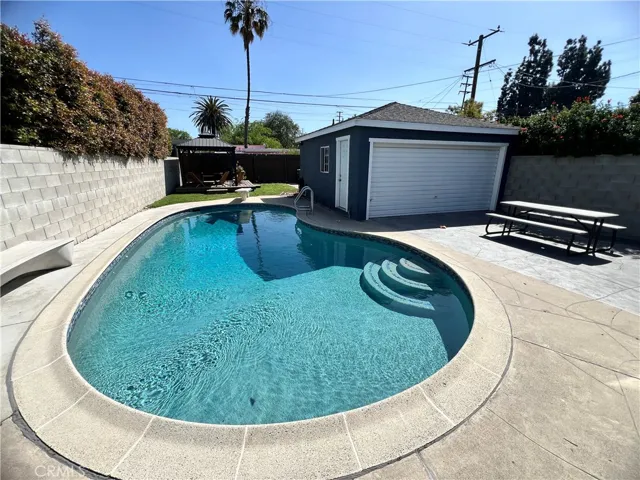 3020 Oregon Avenue, Long Beach, California 90806