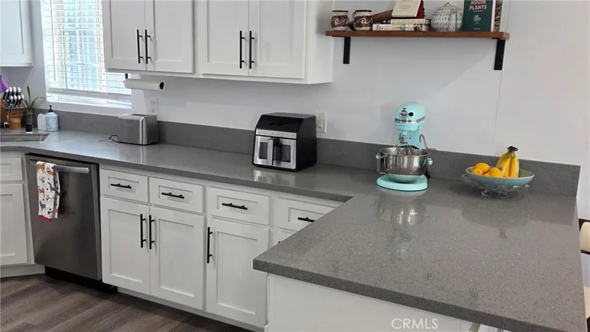 3020 Oregon Avenue, Long Beach, California 90806