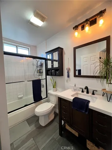 3020 Oregon Avenue, Long Beach, California 90806