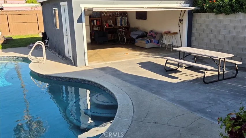 3020 Oregon Avenue, Long Beach, California 90806