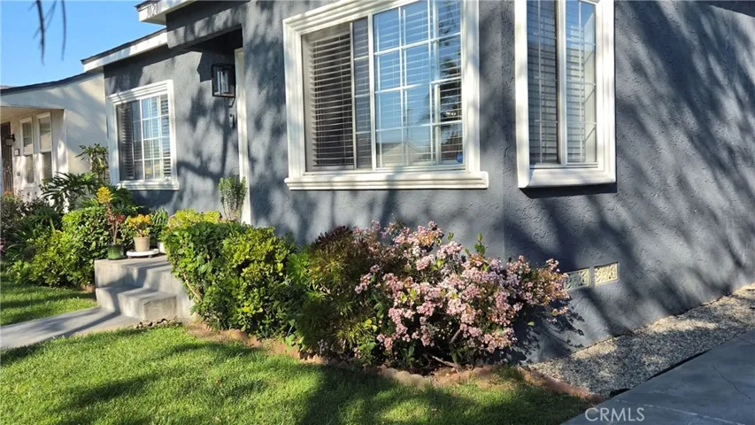 3020 Oregon Avenue, Long Beach, California 90806