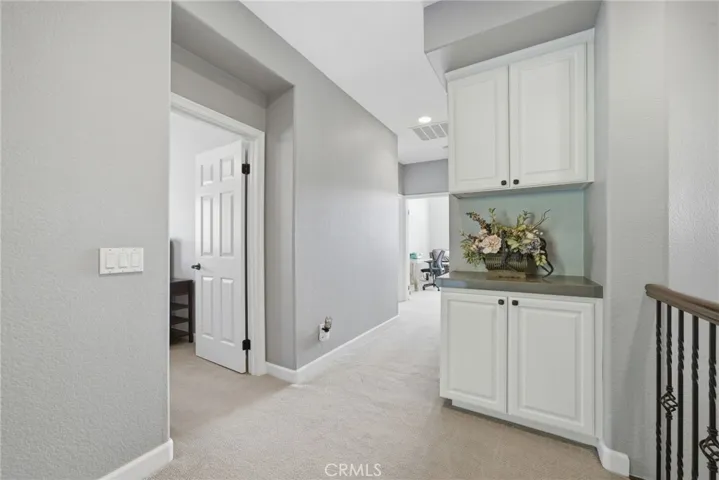 Hall to bedrooms