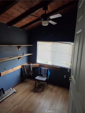Adjacent bonus room on third structure.