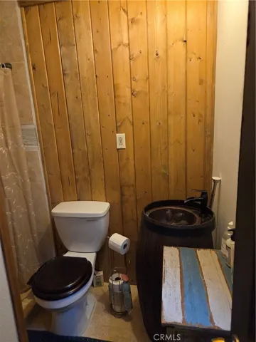 Master bath.
