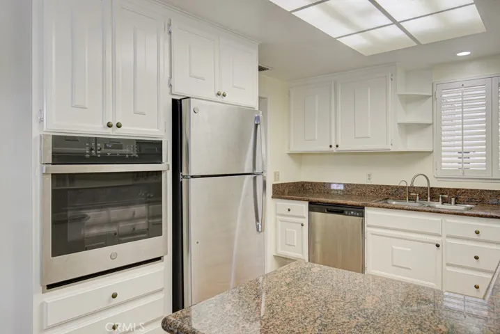 Another view of the kitchen.
