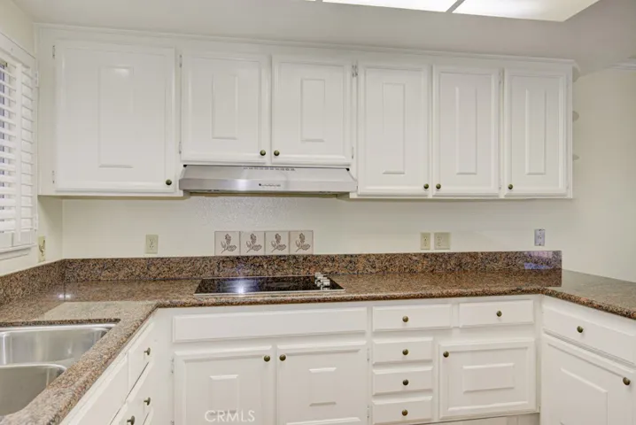 Another view of the kitchen.