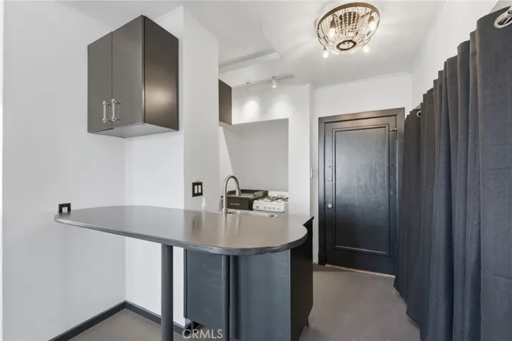 Kitchen Counter