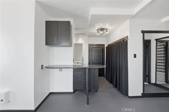 Kitchen Counter