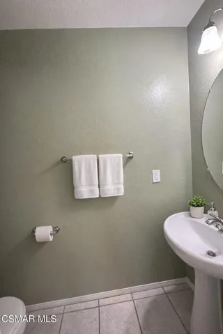 Lina's listing powder room