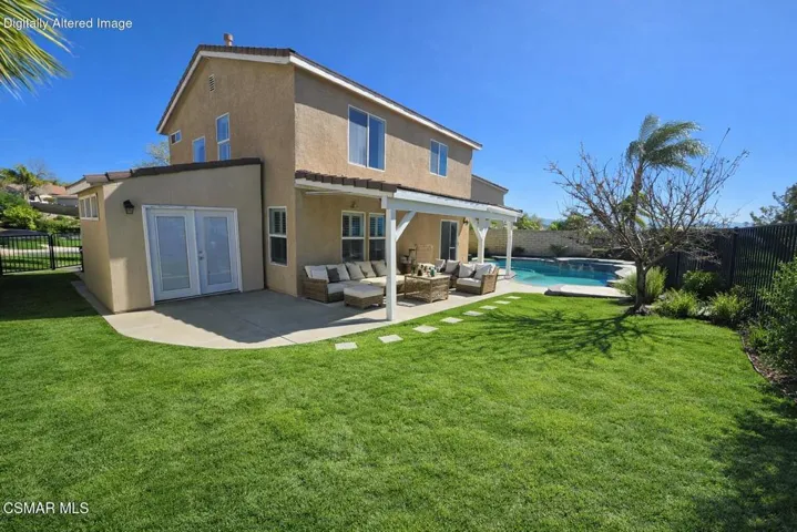 Lina's listing backyard 1
