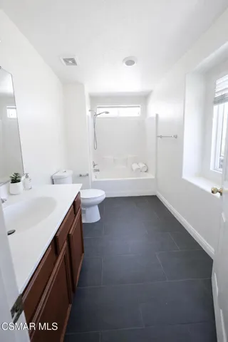 Lina's listing bathroom upstairs
