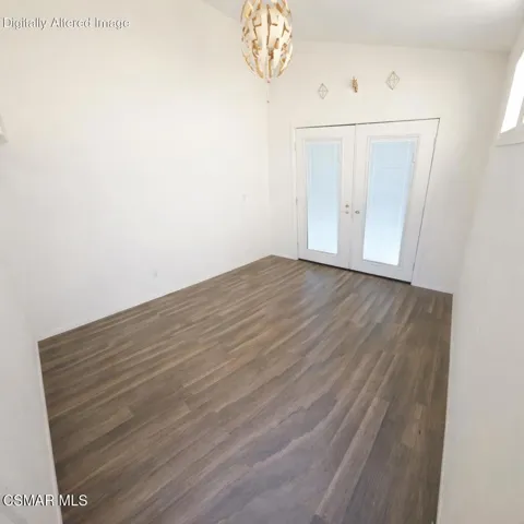 Lina's listing bonus room