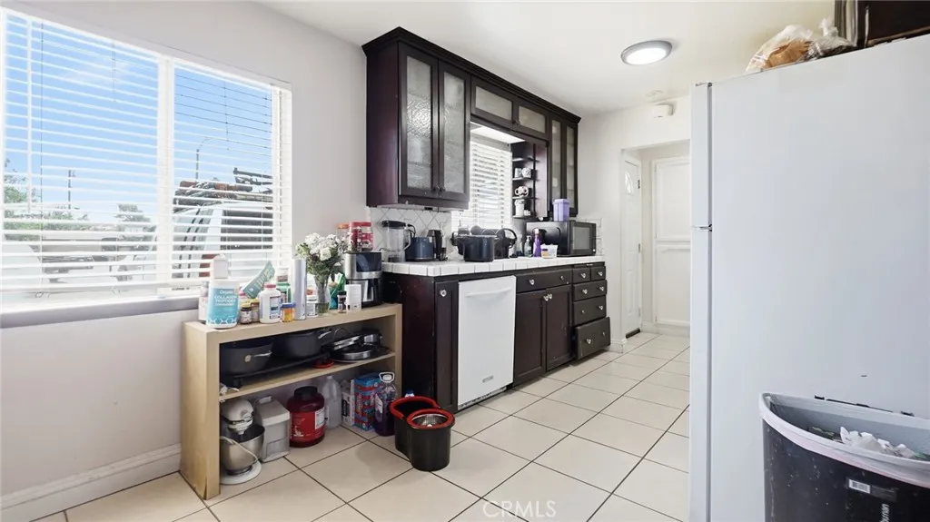 14378 Mojave, Victorville, California 92395 — photo 4