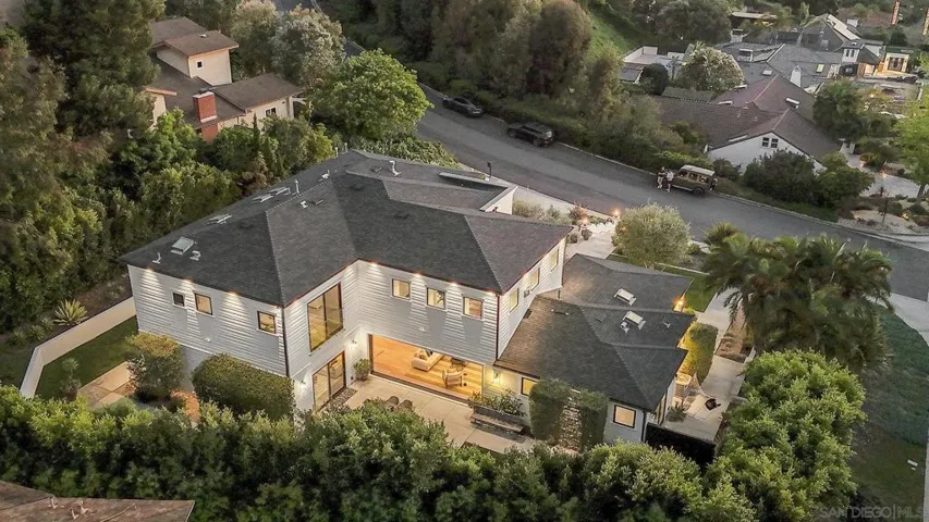 6989 Paseo Laredo, La Jolla, California 92037