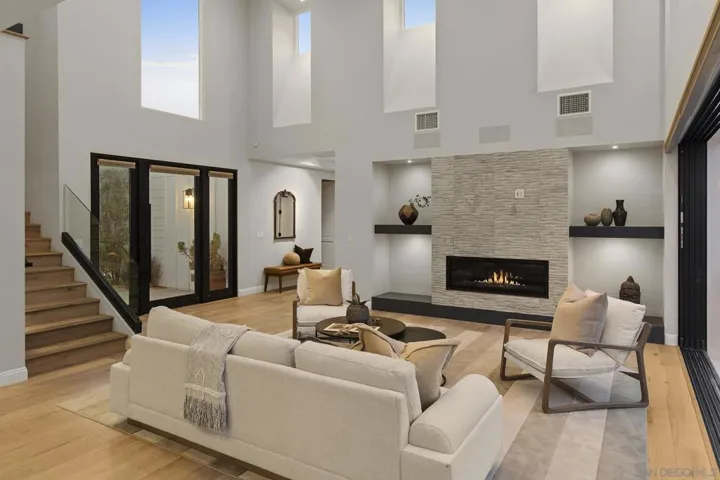 6989 Paseo Laredo, La Jolla, California 92037