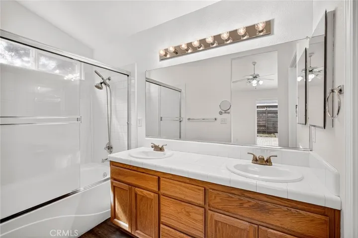 1871 Auburn Oak Way, Chico, California 95928