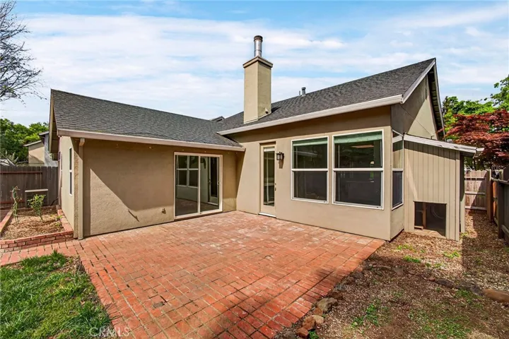 1871 Auburn Oak Way, Chico, California 95928