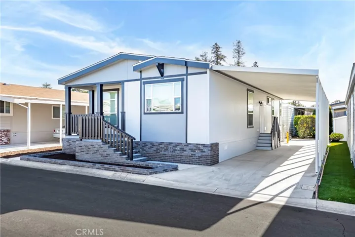 Beautiful new home curb appeal