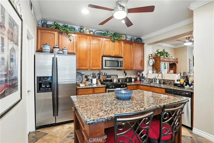 15636 Vista Way 104, Lake Elsinore, California 92532