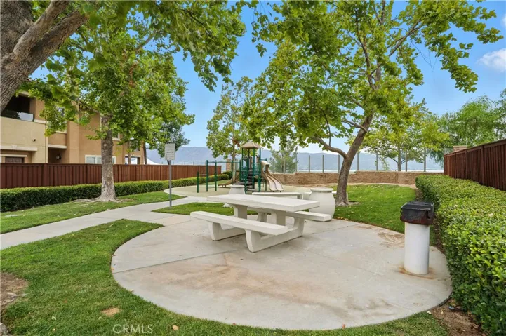 15636 Vista Way 104, Lake Elsinore, California 92532