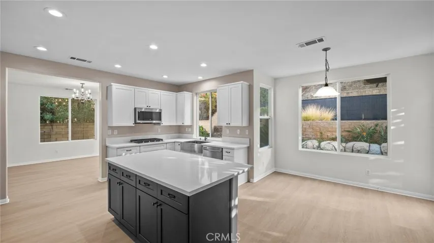 1728 Tamarron, Corona, California 92883