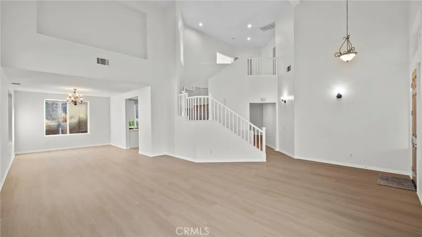 1728 Tamarron, Corona, California 92883