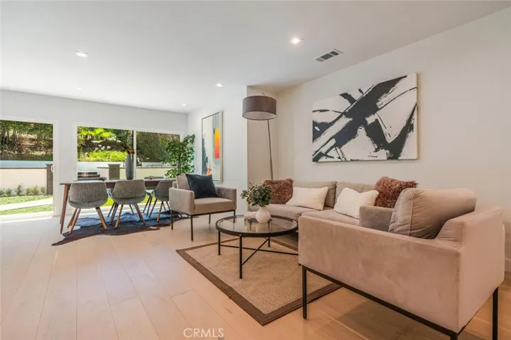 Bright living room with modern finishes and open layout.