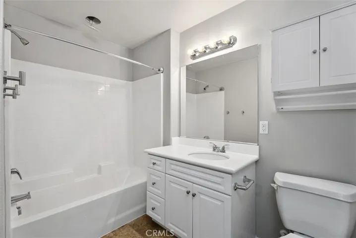 117 Silverado, Irvine, California 92618