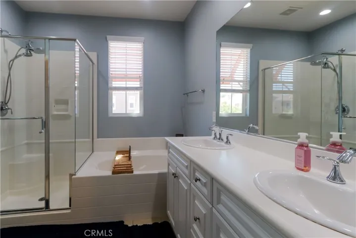 Master bedroom dual sinks