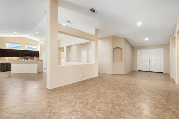 11-web-or-mls-KPDoak_OPMG_0326_011