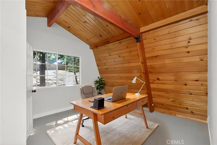 2nd floor bedroom virtually staged.